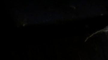 Miembros de las Fuerzas Armadas de Sri Lanka participan en las labores de rescate tras los deslizamientos de tierra tras las fuertes lluvias en Bulathkohupitiya, Sri Lanka. EFE/M.A. PUSHPA KUMARA