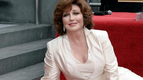 Angélica dedicó su reconocimiento a México.