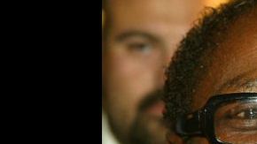 El departamento forense está investigando para conocer las causas exactas de la muerte.