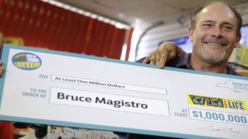 Bruce Magistro ya ha recogido su premio por segunda vez: 1 millón de dólares que se añade a su cuenta corriente.