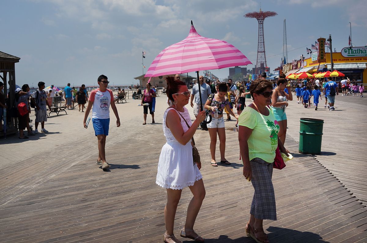 Next ‘Memorial Day’ weekend they will bring vaccination to the beaches of NYC