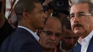 Danilo Medina, el actual presidente, encabeza el conteo.