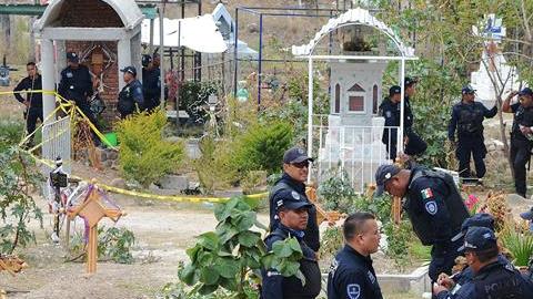 Los restos fueron trasladados a un panteón de Cuautla, Morelos.