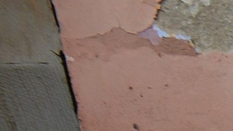 Algunas familias indias prefieren casar a las niñas agredidas con su violador y no ir a la justicia para que el crimen no salga a la luz.