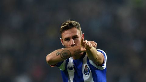 Layún se encargó de abrir el marcador a favor del Porto.