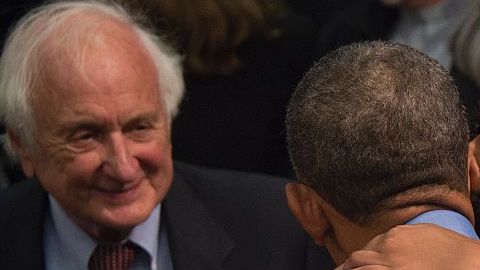 La niña Mari Copeny, dijo que lo primero que haría sería darle un fuerte abrazo a Obama, y así lo hizo.