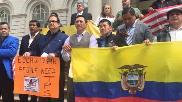 Activistas ecuatorianos estuvieron en la Alcaldía de Nueva York abogando por la aprobación del TPS para sus connacionales