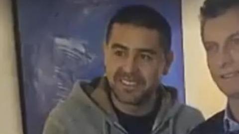 Mauricio Macri y Juan Román Riquelme se encontraron en la Quinta presidencial.