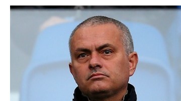 José Mourinho y Chicharito