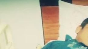 Estos dos niños de Pakistán entran en estado vegetativo cuando se pone el sol.