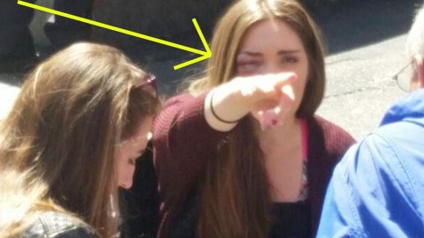 La joven fue golpeada en el ojo derecho.