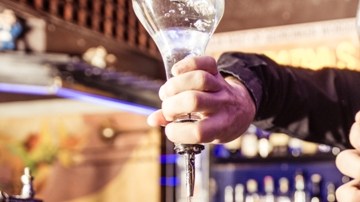 Hoy en día, esta celebración es muy popular en EE.UU y en consecuencia, de mayor consumo de alcohol.