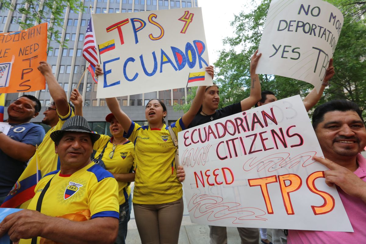 Ecuatorianos en Nueva York piden que se les el TPS El Diario NY