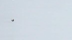 El agente de policía blanco que mató a tiros a un negro desarmado hace un año en Oklahoma (EEUU) fue condenado hoy a cuatro años de cárcel al ser hallado culpable de homicidio en segundo grado.