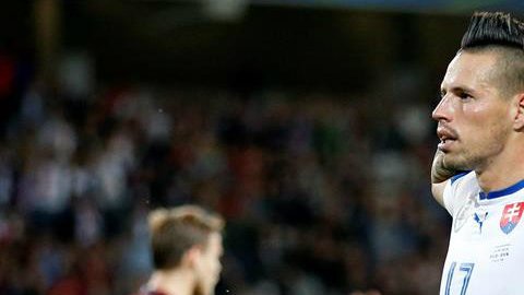 Hamsik marcó uno de los goles más bellos en lo que va de la Euro.