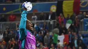 La selección italiana se impuso con autoridad a Bélgica en Lyon.