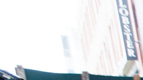 El lunes tuvo lugar la ceremonia donde se agregó al músico estadounidense Prince en el Paseo de la Fama del teatro Apollo.