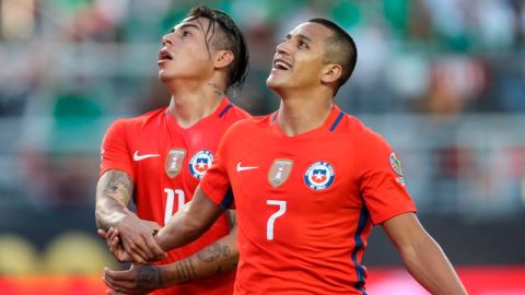 Los chilenos Alexis Sánchez y Eduardo Vargas, por supuesto son parte del once ideal de la Copa América.