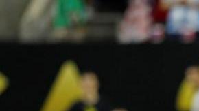 Aficionado se le hinca a Messi