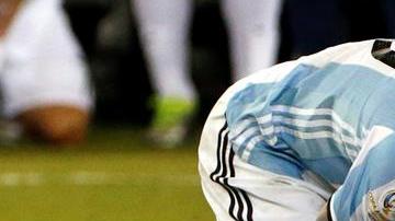 Lionel Messi falla un penal