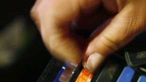 El endeudamiento personal ha generado una industria de cobro de deudas.