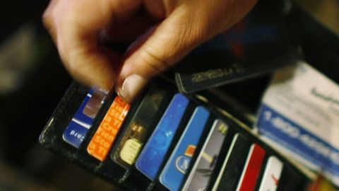 El endeudamiento personal ha generado una industria de cobro de deudas.