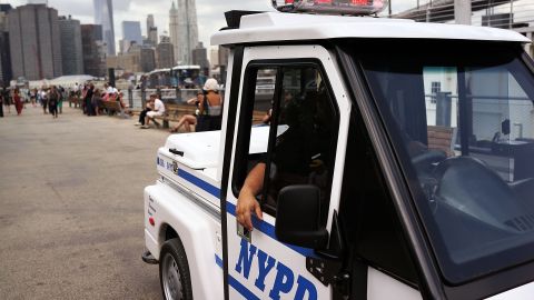 Los investigadores seguían esta mañana en el Brooklyn Bridge Park tratando de conseguir más pistas.