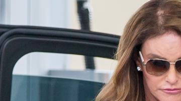 Por primera vez desde su cambio de identidad, Jenner posó con su oro olímpico.