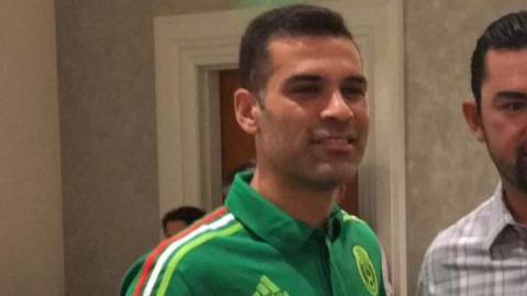 Adrián González y el capitán del Tri, Rafael Márquez.