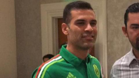 Adrián González y el capitán del Tri, Rafael Márquez.