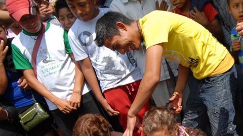 Humillaron a maestros que no se unieron a huelga magisterial.