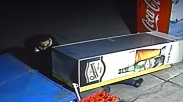 El incidente se reportó en una tienda de autoservicio en Belgrado, Serbia.