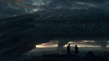 En la película "Independence Day: Resurgence", que estrena esta semana en cines, los seres de otro mundo que invadieron la Tierra en 1996 tardaron unos 20 años en regresar.