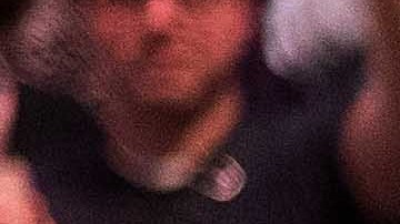 La ex secretaria Hillary Clinton en el Duggal Greenhouse del  Brooklyn Navy Yard,en Brooklyn Nueva York.