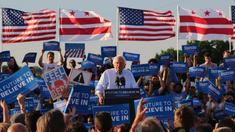 Bernie Sanders pide el apoyo de los residentes capitalinos para las primarias del próximo martes, pero no hace mención de Hillary Clinton. Foto: María Peña/Impremedia