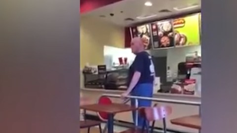 El hecho se reportó en un centro comercial de Connecticut.