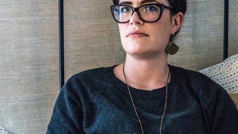 Siento como que arruiné mi vida por ir a la universidad; no puedo planificar para el futuro", dice Jackie Krowen.