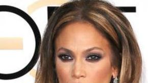 Jennifer López y Kim Kardashian son unas de las famosas que poseen una retaguardia envidiable.