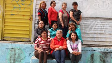 Mujeres migrantes conforman el Grupo de Artesanos de Cuautepec.