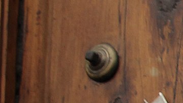 Grupos de simpatizantes de los maestros del Sindicato Nacional de Trabajadores de la Educación (CNTE) en una clausura simbólica a la secretaría de Educación en la Ciudad de México