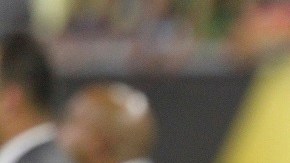 Juan Carlos Osorio reacciona durante el partido que México perdió 7-0 ante Chile.