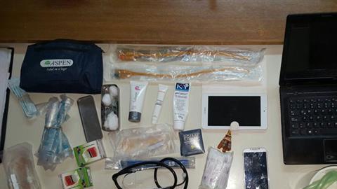 Algunos de los elementos confiscados.