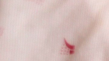 07/13/16/LOS ANGELES/Mother of three Jacqueline Ramirez with her newborn boy Michael Angelo speaks to La Opinion from the White Memorial Hospital in Los Angeles. New Census Bureau population estimates minority babies are the majority among the nation's infants. (Photo Aurelia Ventura/ La Opinion)