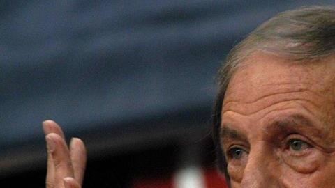 El 'Flaco' Menotti no deja títere sin cabeza.