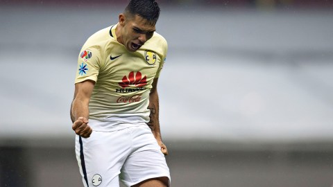 Silvio Romero se estrenó con el América en su debut.