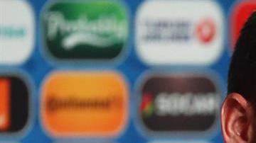 Aron Gunnarsson, capitán de la selección de Islandia.