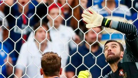 Rui Patricio: el vuelo de la final entre Francia y Portugal.