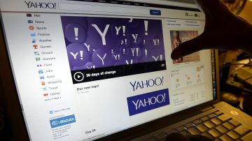 El grupo de telecomunicaciones estadounidense Verizon confirmó hoy, 25 de julio de 2016, que había alcanzado un "acuerdo definitivo" para comprar el negocio operativo de Yahoo por unos 4.830 millones de dólares.
