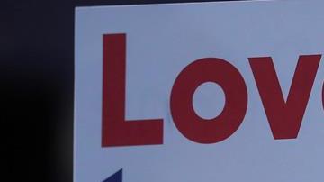 Pancarta en Convención Demócrata Nacional.