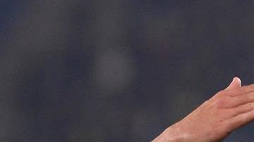 Higuaín celebra un gol durante un partido de la serie A.